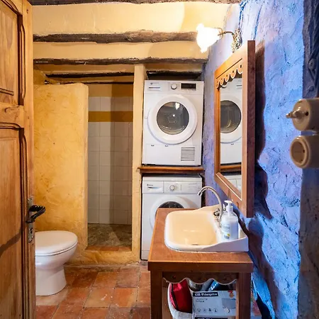 Casa Museo Rakkana - En El Centro De * ريكينا