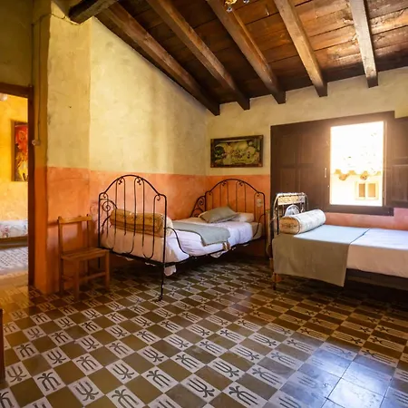 Feriehus Casa Medieval Rakkana - En La Villa De Requena
