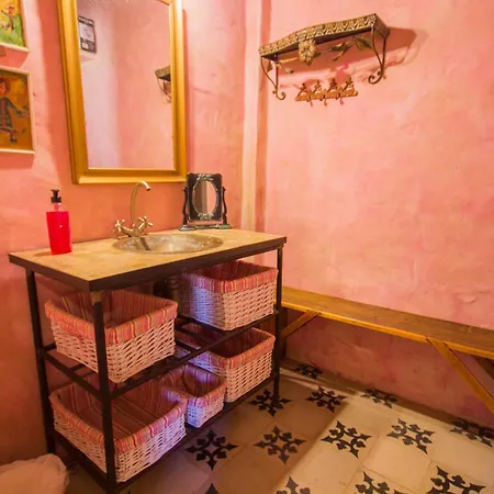 Casa Medieval Rakkana - En La Villa De Requena Feriehus